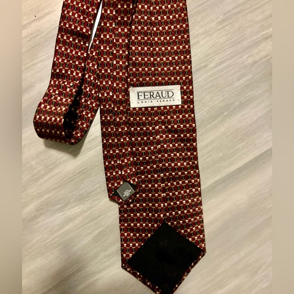 LOUIS FERAUD 100% SILK Geometric Imported TIE Necktie Red Tan Black Neck-ware - Picture 5 of 7